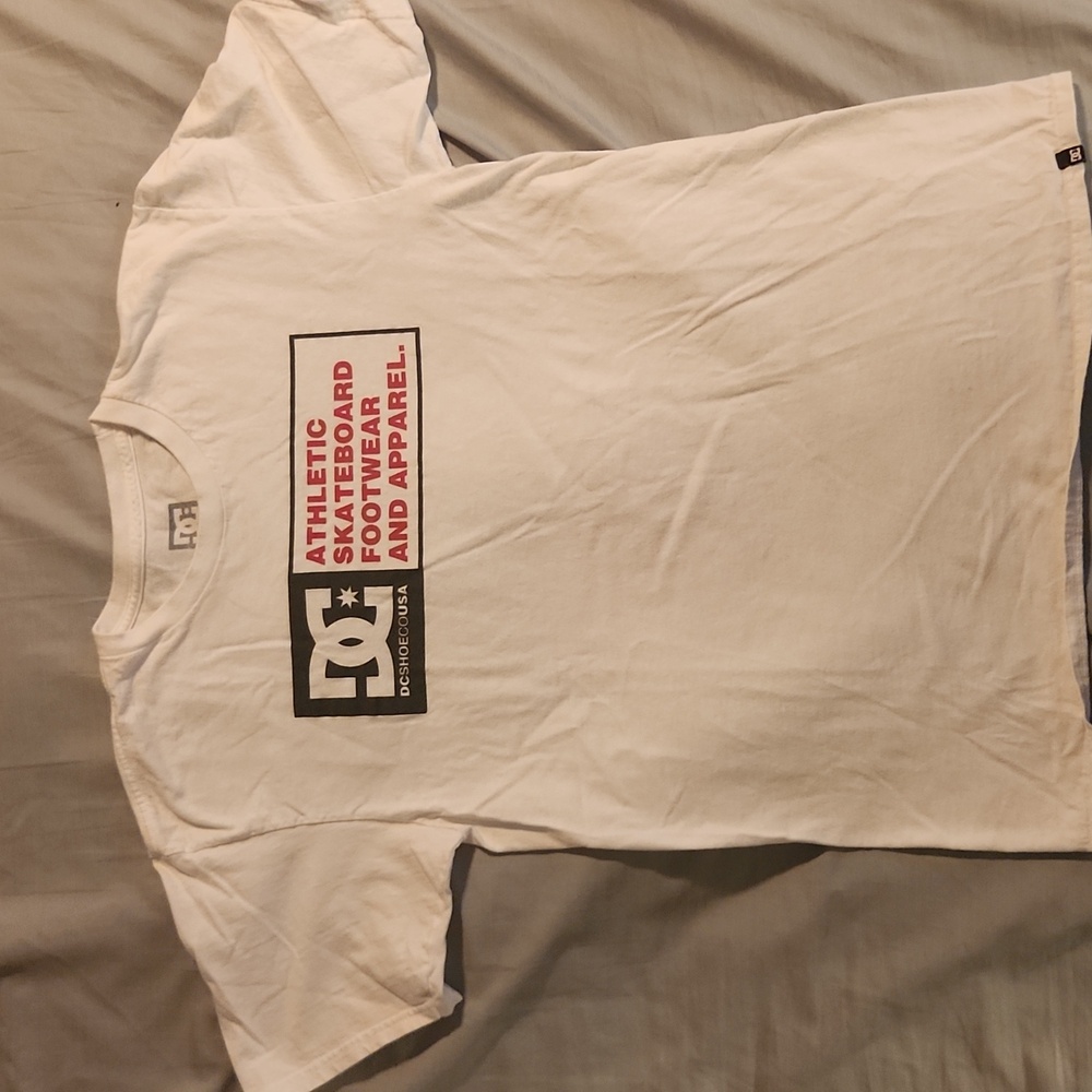 Dc shoes skateboard shirt
